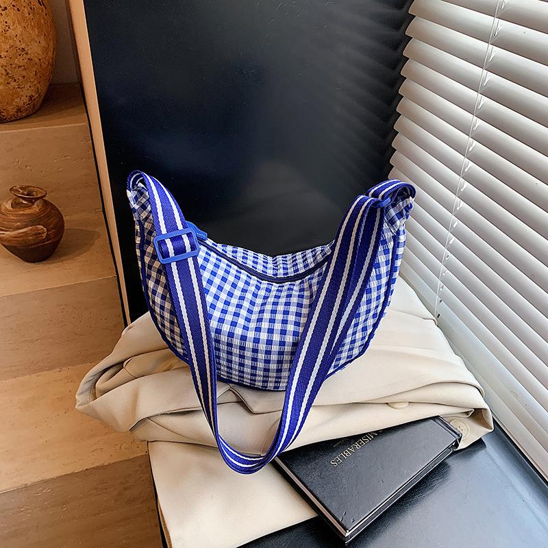 2025 Summer Retro Plaid Dumpling Bag Women's Versatile Shoulder Messenger Bag Casual Commuter Croissant Bag