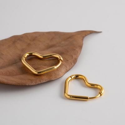 Non-fading Titanium Heart Earrings for Women - Elegant, Unique Design, Simple Personalization, Luxury Ear Cuffs & Studs