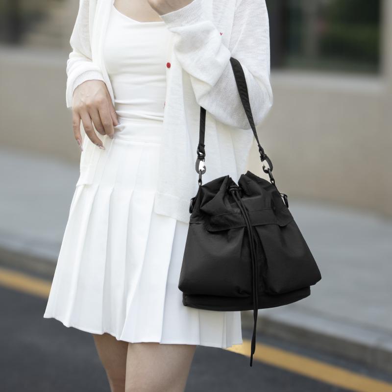 Nylon Small Satchel Multi-Pocket Lightweight Hand Bucket Bag Women's Shoulder Crossbody Bag