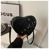 Personalized rivet love popular fashion trend texture new trendy with foreign style crossbody shoulder women's bag