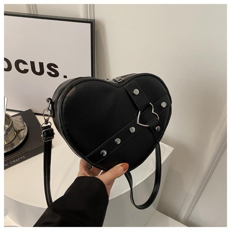 Personalized rivet love popular fashion trend texture new trendy with foreign style crossbody shoulder women's bag