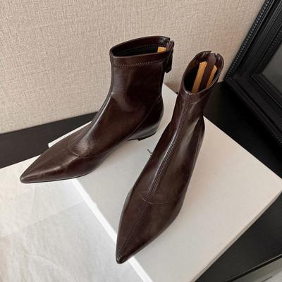 Französische weiche spitze erhöhende kurze Stiefel Damen neue schwarze vielseitige niedrig-absatzige weichsohlige dünne Stiefel im Herbst und Winter 2025