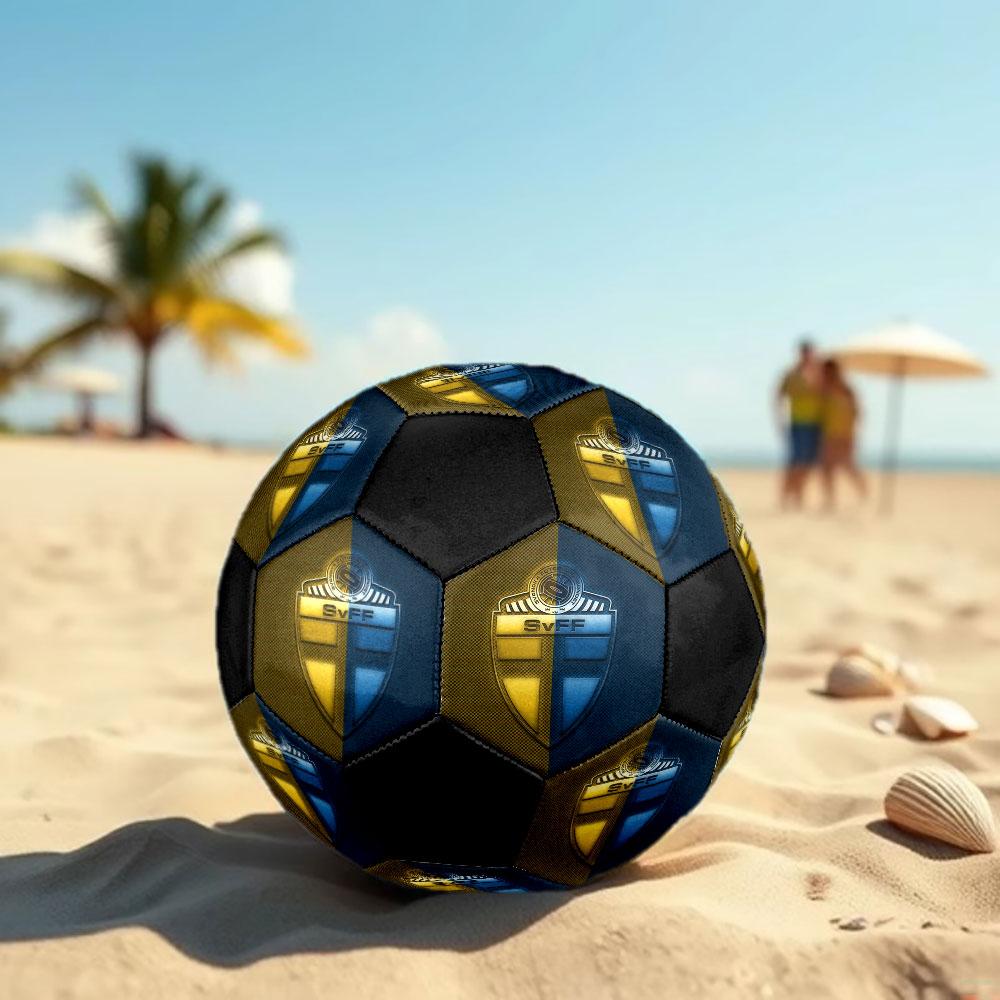 Pallone da calcio taglia 5 con logo della nazionale svedese, Cucito a macchina in PVC, Resistente e ad alto rimbalzo, Adatto a tutte le età, merchandising per tifosi, partite e uso all'aperto.