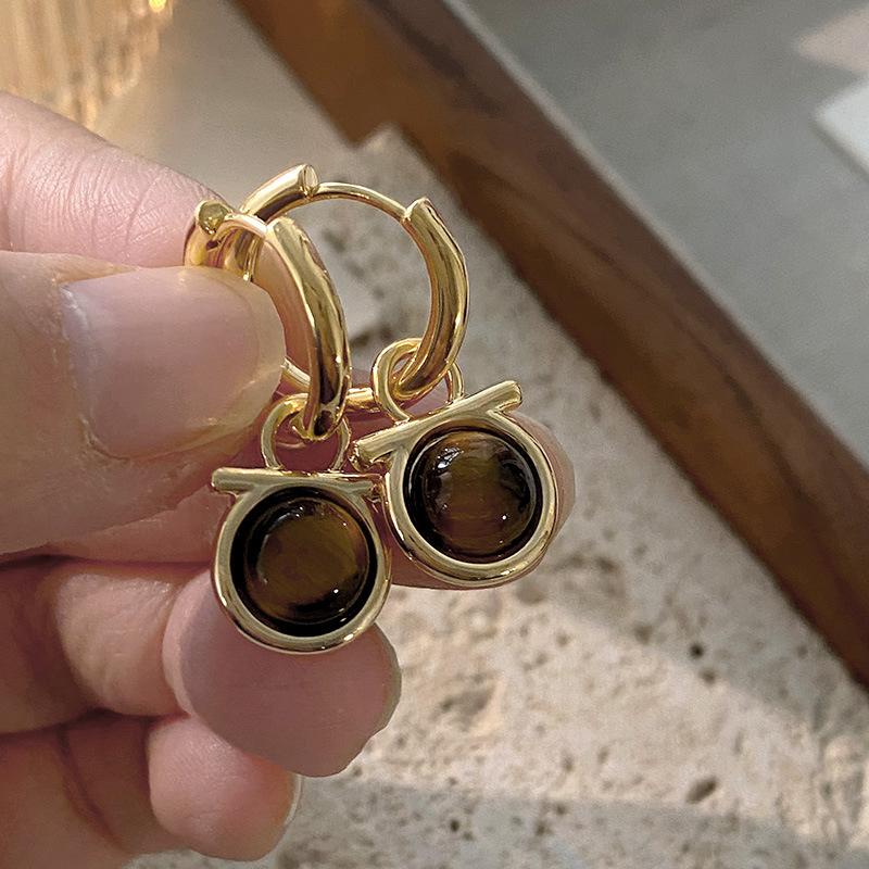 Natural Tiger'S Eye Stone Stud Earrings, Simple Design, Niche One, Two-Wear Earrings, Literary And Retro Maillard Earrings.