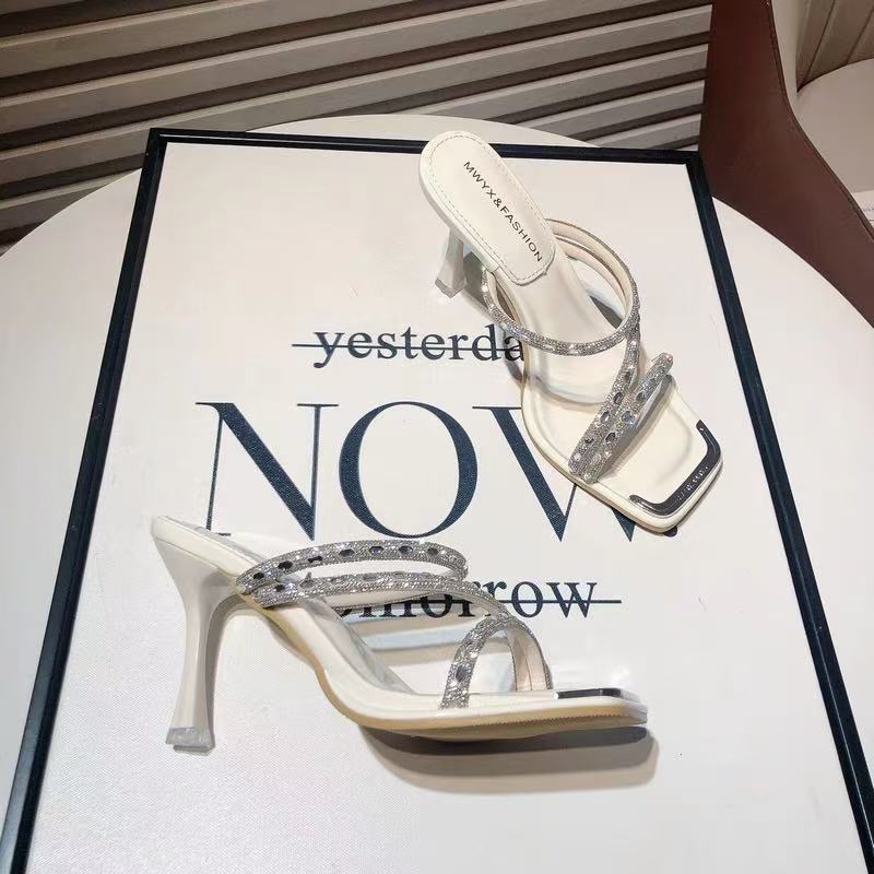 Fashion Hot Selling 2025 Design Style Hollow Out Crystal Diamond Narrow Band Women Slippers Fashion Square Toe Thin Heels Stripper Shoes