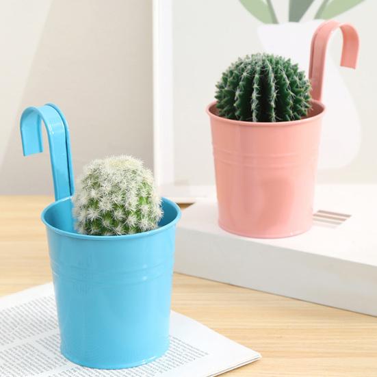 Metal Hanging Planter Flower Pot with Drain Hole Detachable Hook Railing Plant Pot for Balcony Garden Fence