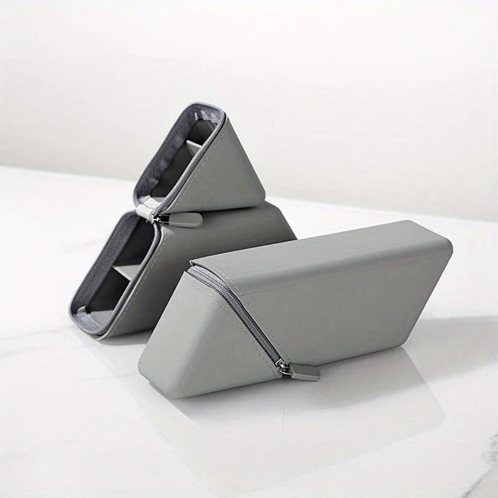 

A cute pencil case with a foldable and waterproof silicone pen holder - suitable for desks, study rooms and offices сірий колір