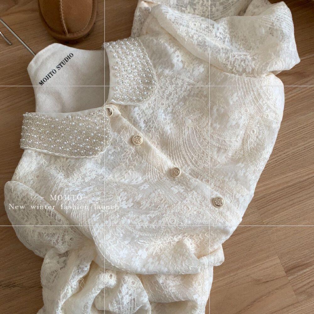 Elegante Camisa de Renda com Gola de Boneca e Miçangas Francesas - Top Bordado de Manga Longa Estilo Primavera