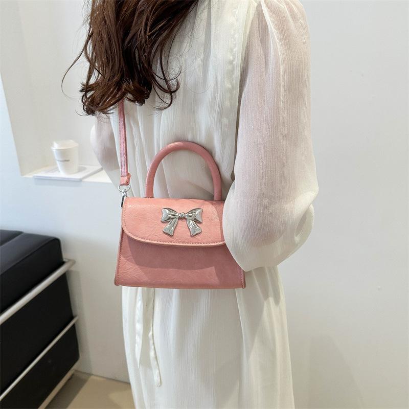 Simple and Fashionable Small Square Bag for Women's Popular Handbag for Women's Spring New Fashion Retro Shoulder Bag
