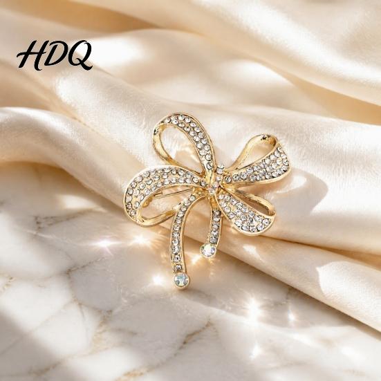 Bag Decoration Brooch Sparkling Rhinstone Bow Brooch Retro Alloy Lapel Pin Elegant Jewelry Women Accessories for Suit Dress Coat Scarf Pin