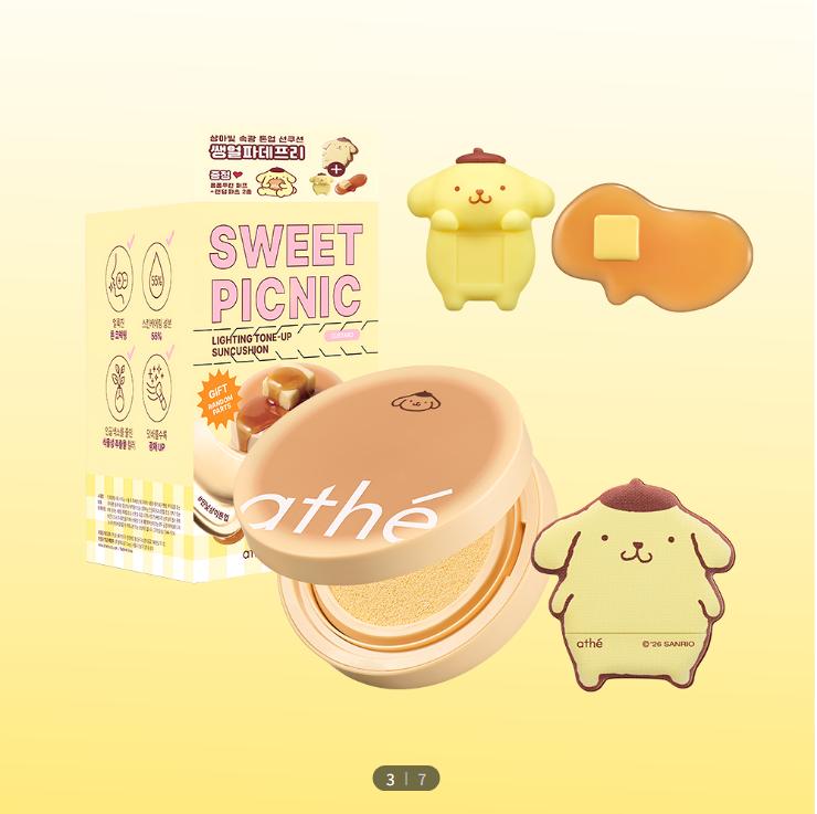ATHE x Pompompurin Tone-Up Sun Cushion SPF50+ PA++++ Limited Edition + Sponsje + Willekeurig Bedeltje Cadeau