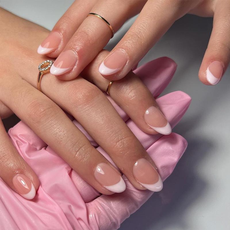 24-Piece Cat Eye French Manicure Nail Set: European & American Style