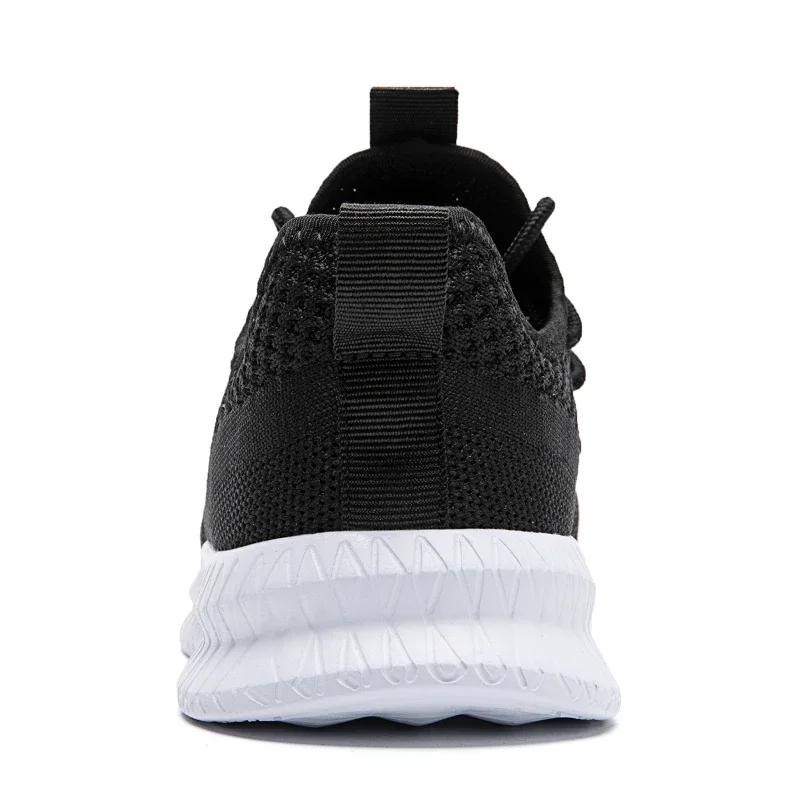 Fujeak Ultralight Plus Size Footwear Anti-slip Running Shoes for Men Casual Breathable Mesh Sneakers Solid Colour Men's Shoe