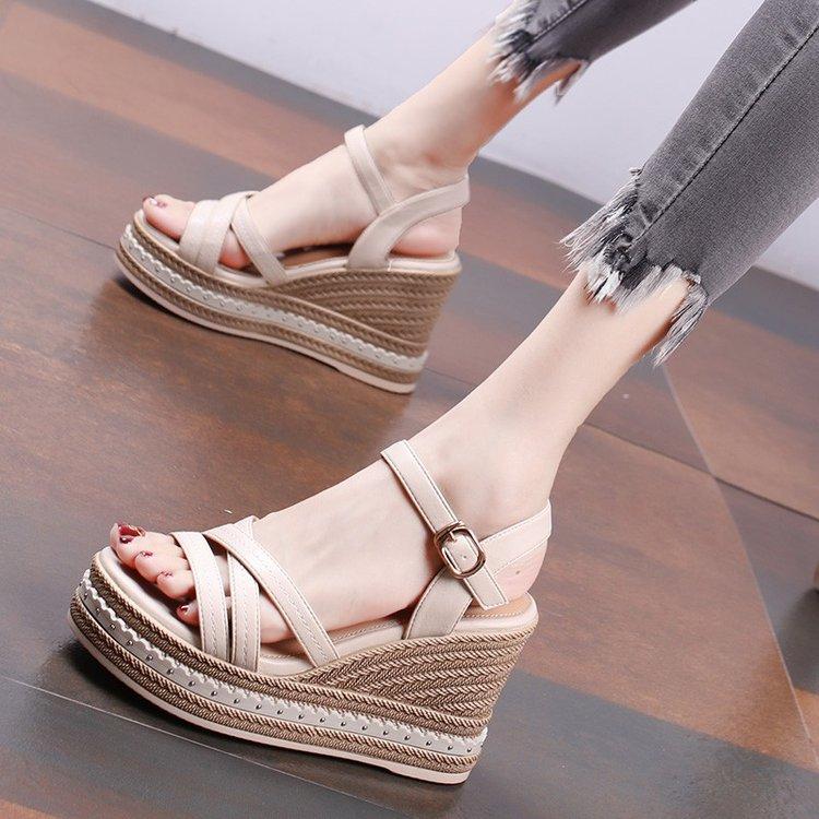 

Wedge heel sandals women s summer new thick-soled one-word buckle high-heeled fashion fish mouth sandals 35 чорний