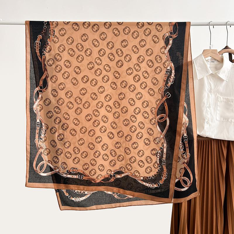 

Европейский и американский простой шелковый шарф с цепочкой и принтом для женщин, модный высококачественный подарок, весенне-осенний модный теплый шарф 180*85