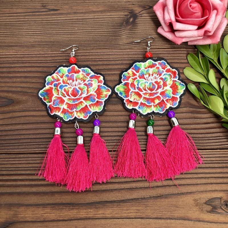 Hand-embroidered retro fabric earrings, flower fringed versatile femininity, stage performance, earrings, earrings.