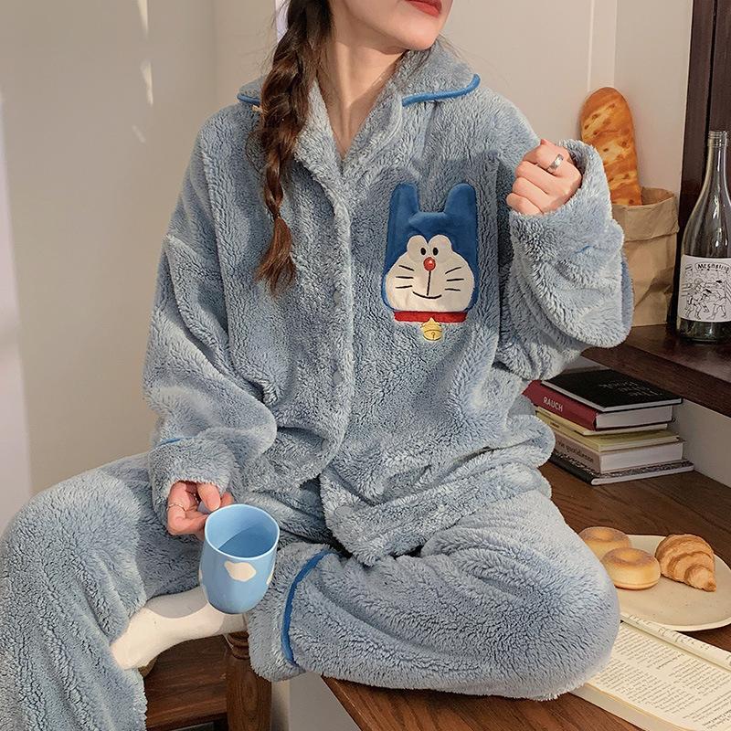 

Пижамы женские, зимние, плотные фланелевые, с длинными рукавами, корейская версия, кардиган, повседневная мультяшная бархатная домашняя одежда кораллового цвета, можно носить снаружи