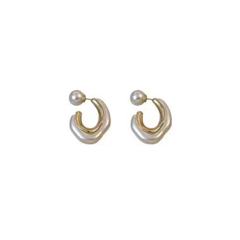 Iridescent White Irregular Stud Earrings - 2024 Trend Faux Pearl Ear Jewelry