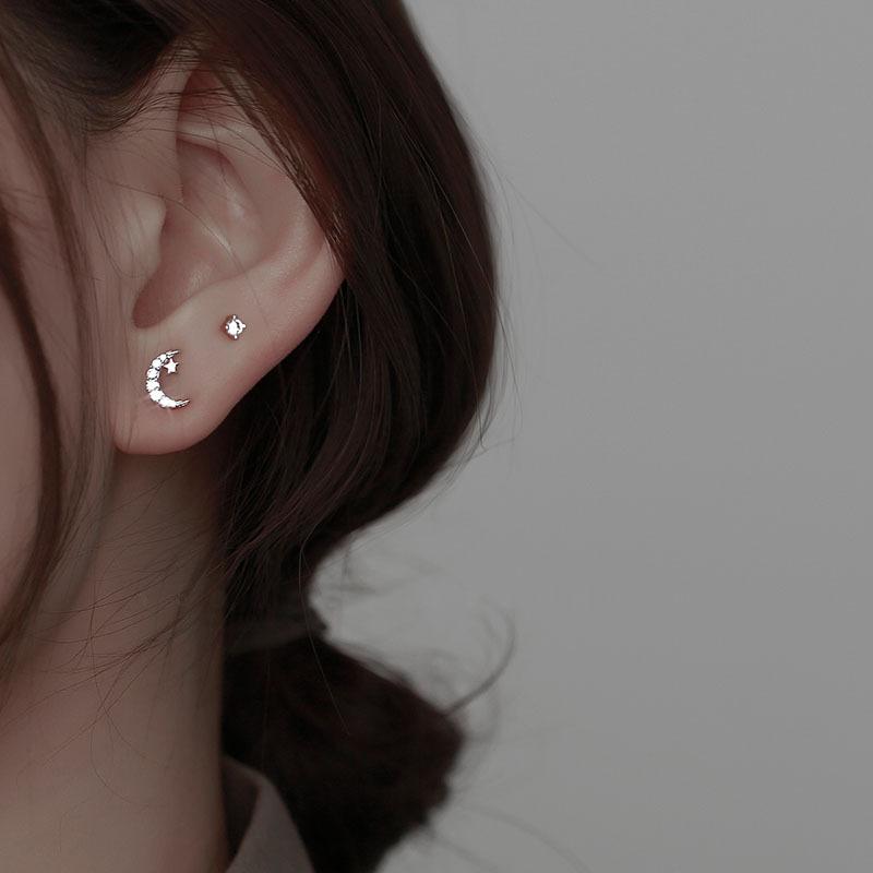 ANENJERY Asymmetrische Planet Mond Stern Ohrstecker für Frauen Einzigartig Romantisch Vielseitig Party Schmuck