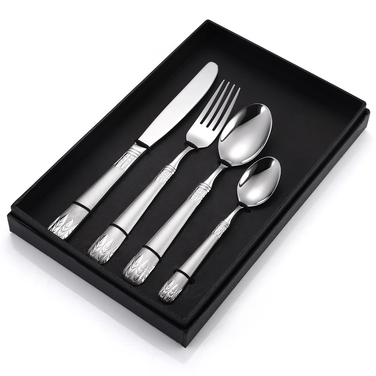 

304 Нержавеющая сталь Нож Вилка Ложка Рельефный Винтажный Набор Столовых Приборов Западная Кухня Стейк Серебряный Домашний Отель Золотой Набор из 4 предметов