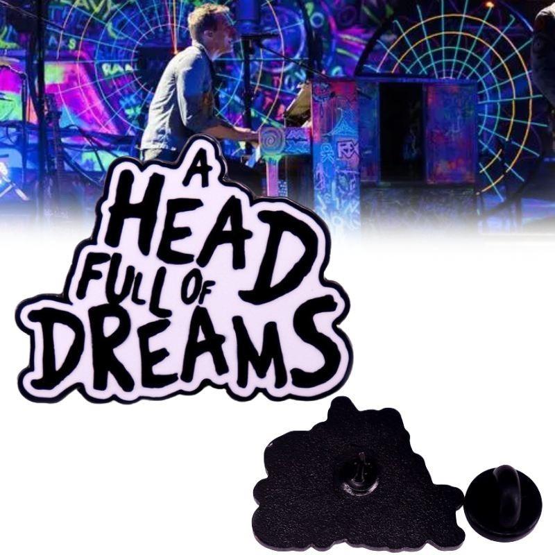 Stylowa przypinka / odznaka z albumu muzycznego Coldplay Dream Overload Prezent dla fana w kolorze czarnym