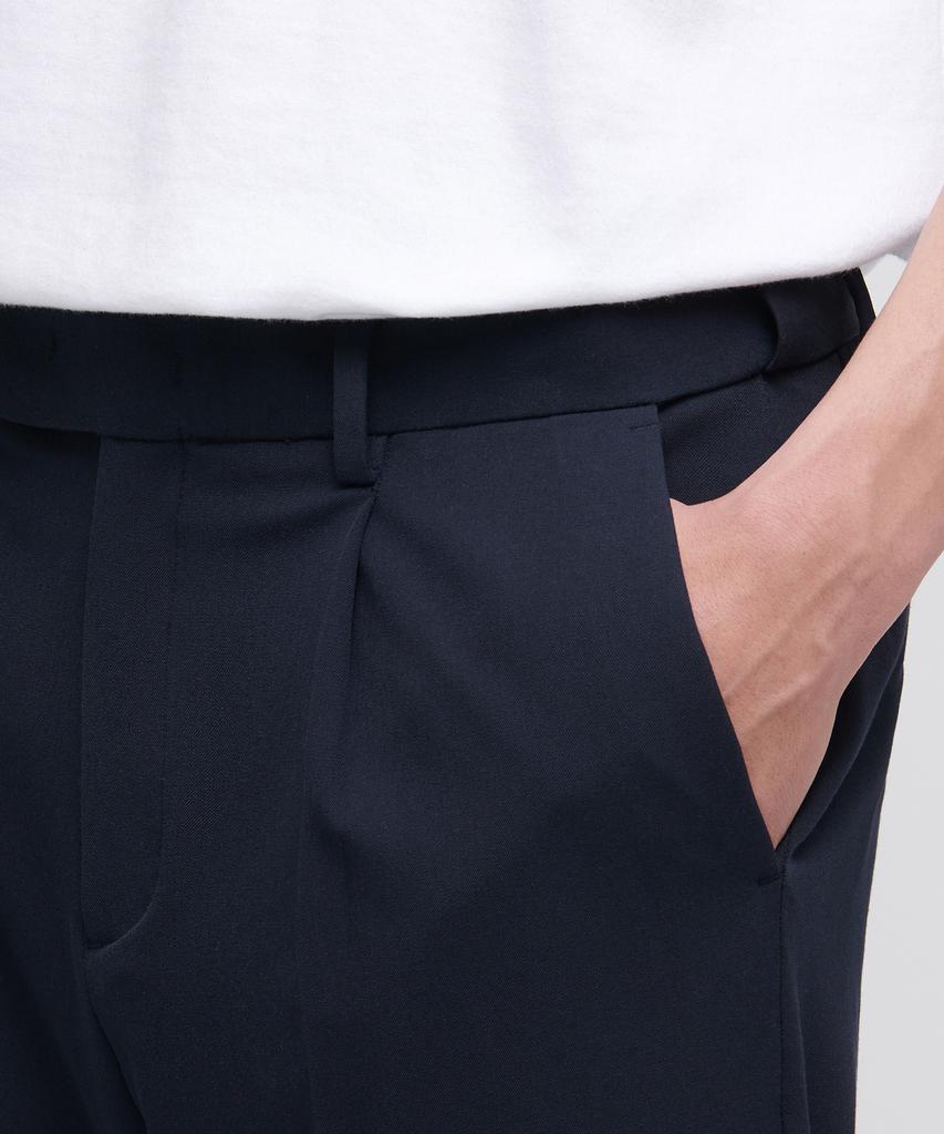 Musinsa Standard Loose Tapered Hidden Banding Crop Slacks [Navy]