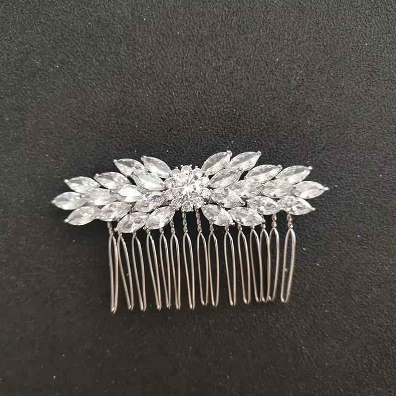 SLBRIDAL Luxuriöser Trendiger Krappenfassung Zirkonia Braut Haar Kamm Hochzeits Kopfschmuck Damen Mädchen Schmuck Haarschmuck Hair comb silber