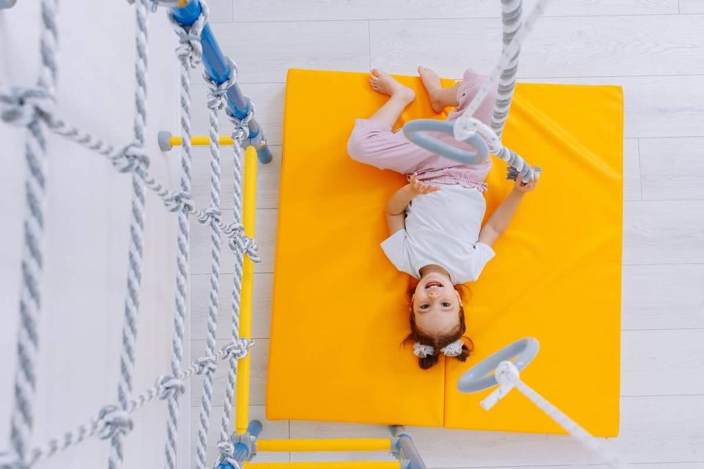 gymnastic mat Comet100x100x10 two-piece - yellow