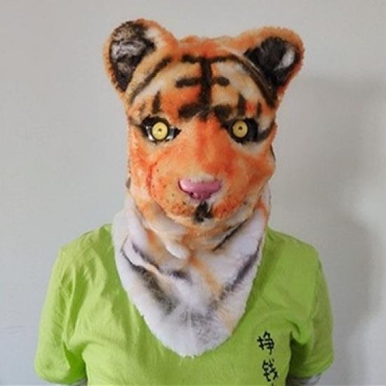 Halloween-Requisiten Plüschtier-Maske Cosplay Horror blutige Kaninchen Husky Wolf Maske mit beweglichem Mund