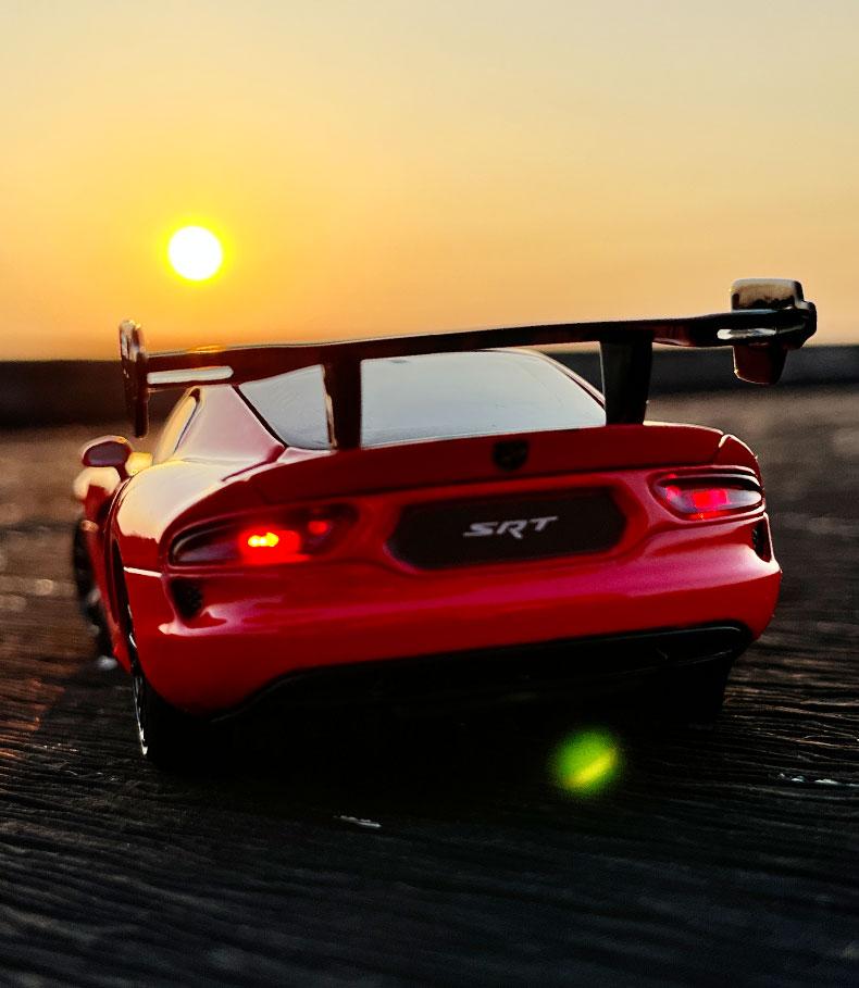 1/32 Dodge Viper ACR SRT Alloy Sports Car Model Diecasts Toy Metal Vehicles Car Model Simulation Sound and Light Boy Kids Toy Gifts