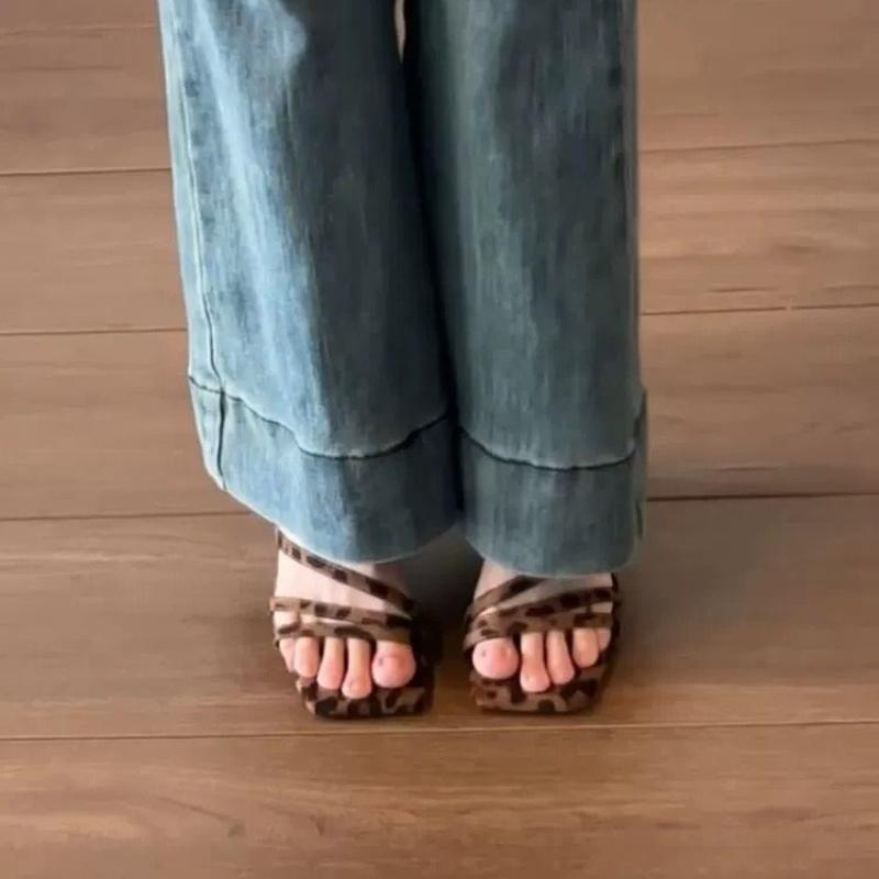 Fashion 2025 Summer New Brand Women Slipper Fashion Narrow Band Ladies Elegant Sandal High Weadge Heel Outdoor Elegant Slides