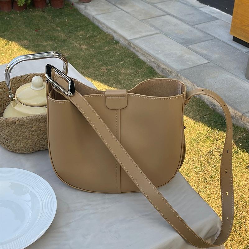 Bucket Bag Cowhide Saddle Bag Single Shoulder Crossbody Bag Women's Premium Commuter Underarm Bag