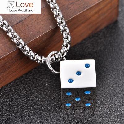 Personalità Punk Cubo Dadi Portafortuna Acciaio al Titanio Collane Per Uomini Donne Coppia Amico Design alla Moda Gioielli Regalo