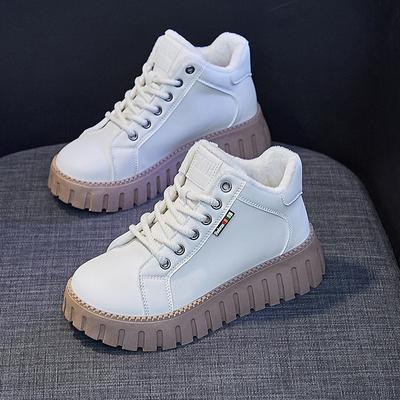 2024 Winter neue koreanische Version der kleinen weißen Schuhe Studentinnen High-Top dicke Unterseite Freizeitschuhe weibliche gepolsterte Schuhe
