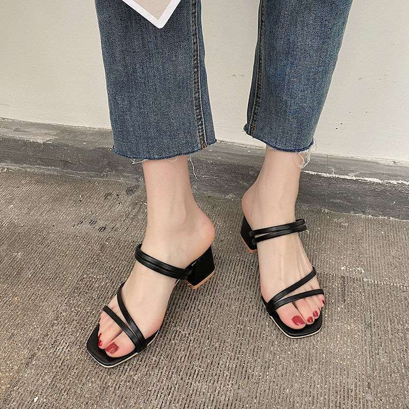 Fairy wind word with sandals summer 2025 new versatile medium heel thick heel high heel half slippers ins tide