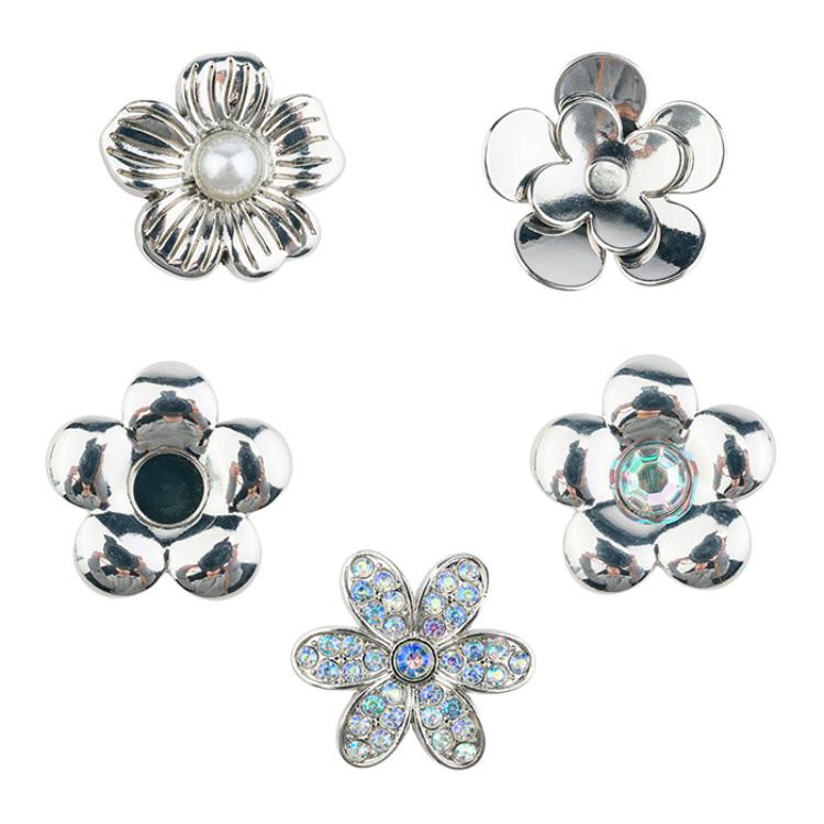 Crocs Floral Shaped Zinc Alloy Acrylic Shoe Accessories Unisex Accessories Silver 10013258