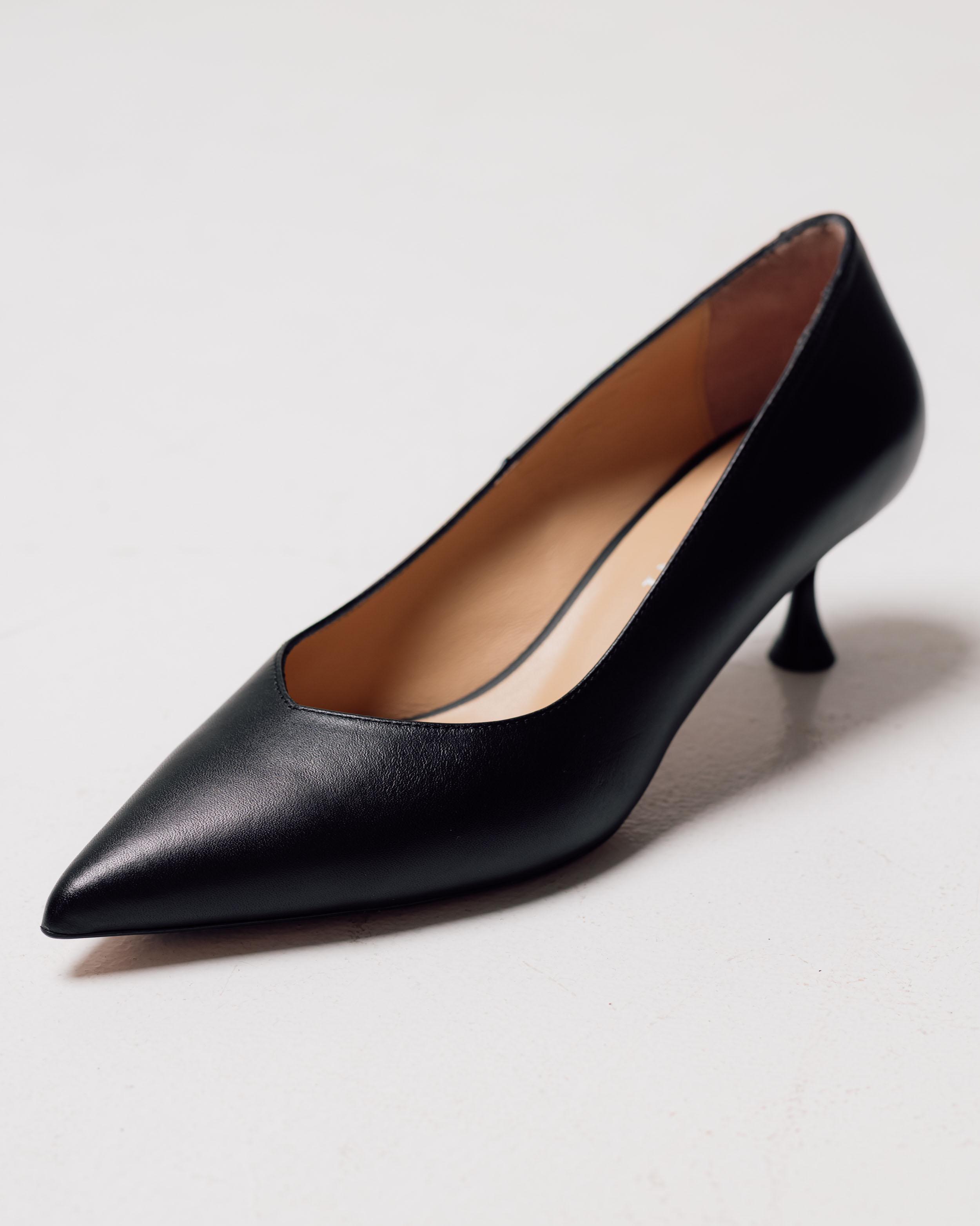 

Lottini 320195 36 black leather stiletto pumps 40 чорний