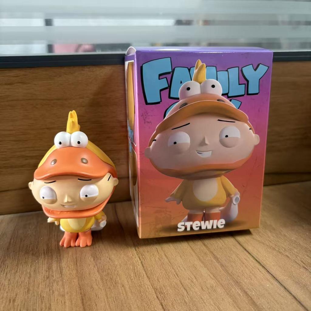 10Cm Animation Family Guy Puking Brian Stewie Duck Suit Pvc Action Figures Desktop Decoration Model Collectible Statues Toys Gifts