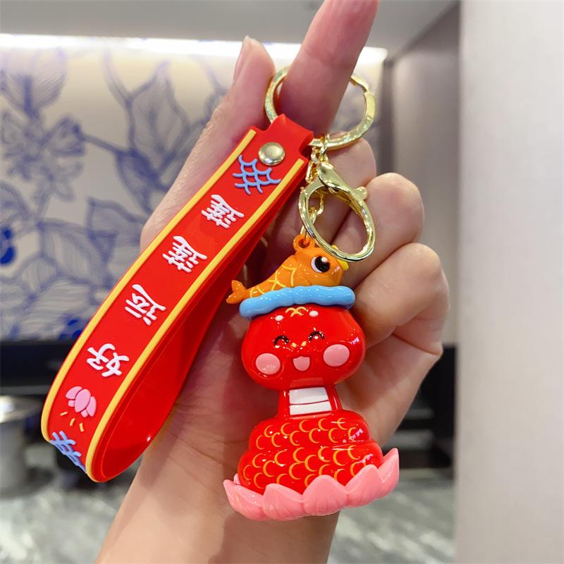 New Year's God of Wealth Hat, Snake Keychain, Female Cute Exquisite Trendy Doll Schoolbag, Keychain Pendant.