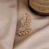 The Brooch Exudes A Sense of High-end Light Luxury Simplicity and Versatility It Is A Leaf-encrusted Clothing Brooch and Accessory Brooch