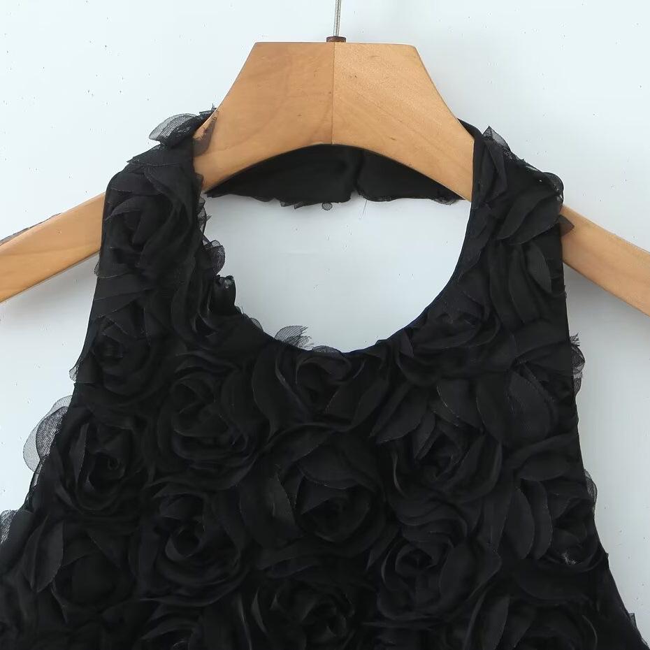 Spring 2025 Women's European & American Style 3D Floral Slim Backless Halter Top
