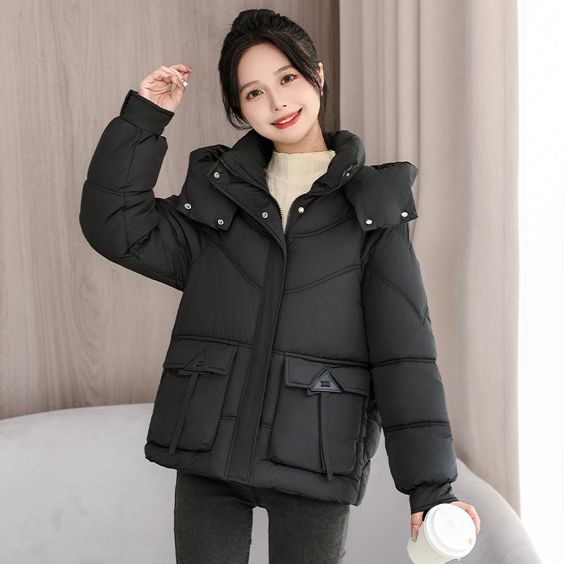 

Пуховик женский зимний 2025 новый хлопковый жакет короткий корейская версия свободный с капюшоном утолщенный теплый жакет стеганый жакет тренд M чёрный