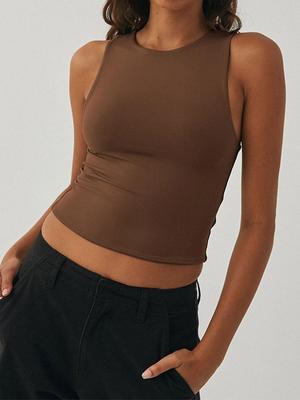 Sleeveless Tight Bottomed Shirt With Round Neck Racerback Top