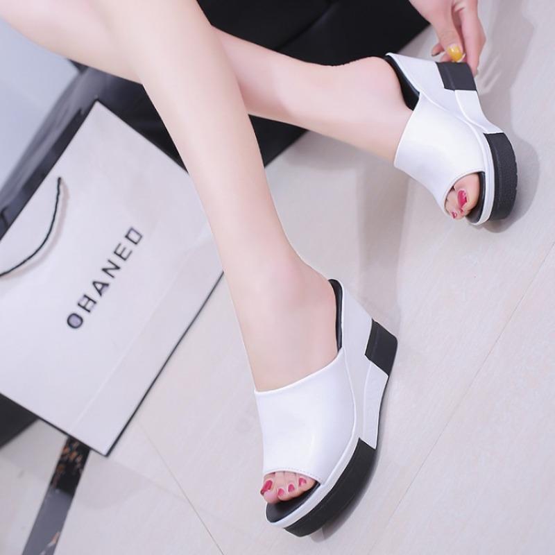 Women's Waterproof Platform Fashion Non-slip New Korean Version Slope Heel Slippers Summer Versatile Thick-soled High Heels