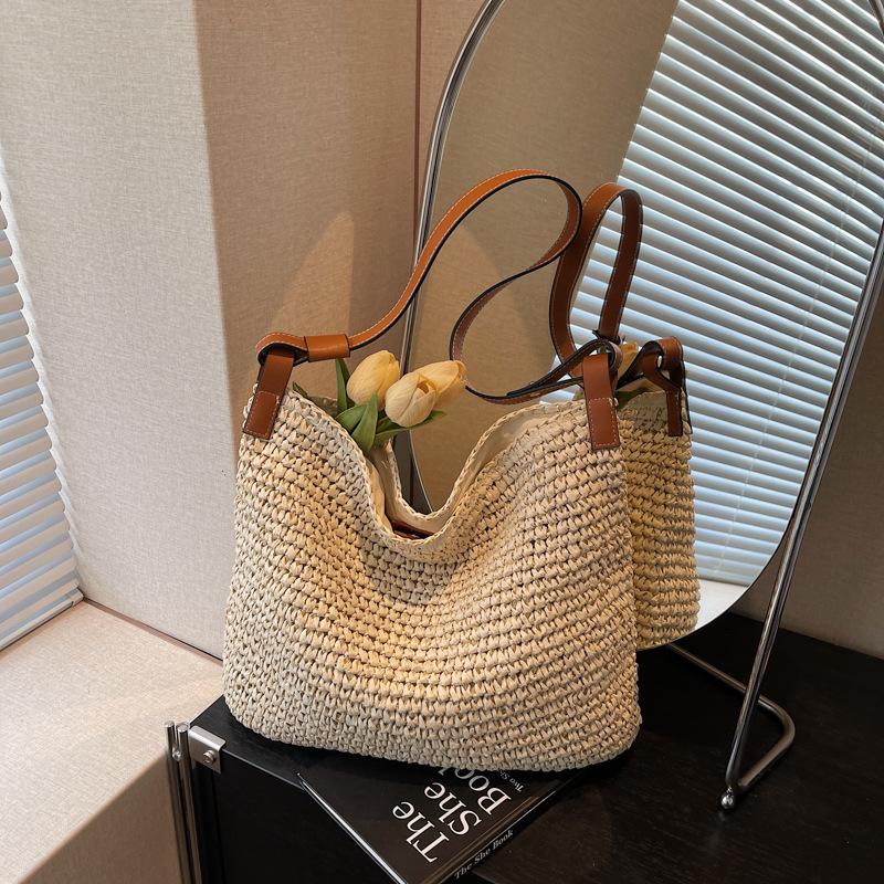 Summer Woven Straw Bag Women's New Large-capacity Shoulder Messenger Bag Seaside Beach Bag