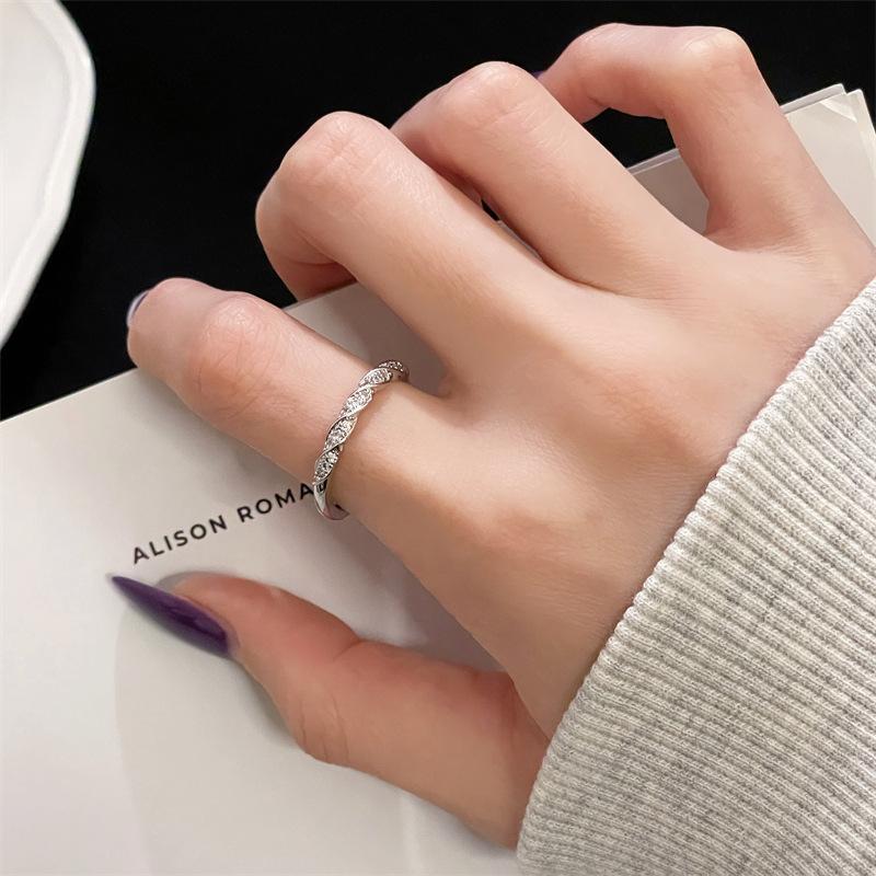 Simple And Fashionable Geometric Diamond-Encrusted Zir*****Pen Ring Niche Light Luxury High-End Cold Wind Accessories