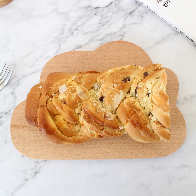 Beech Cloud-Shaped Cutting Board Wooden Bread Board Sushi Fruit Board Can Hang Serving Board Chopping Blocks For Kitchen
