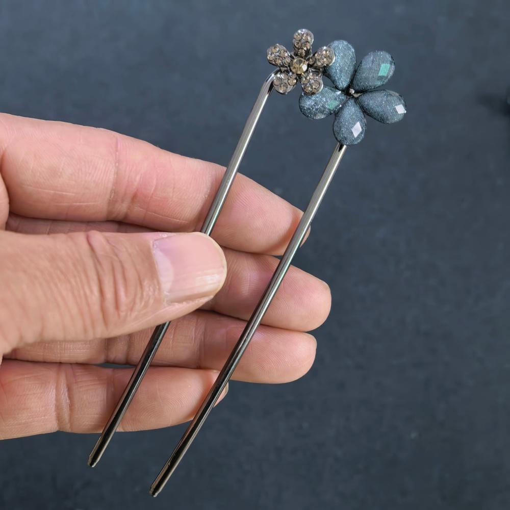 Vintage Floral Butterfly Hair Stick For Women Girls Metal U-shaped Hairpin Blue Crystal Hair Forks Updo Bun Hair Accessoriesge