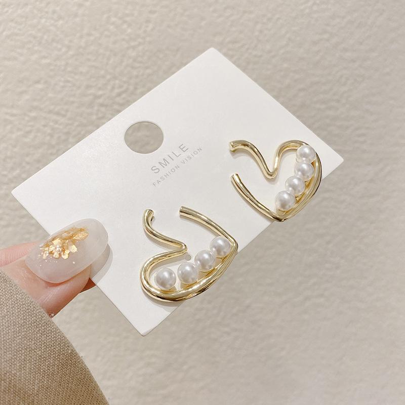 Korean Heart Hanging Earrings White Enamel Imitation Pearl Elegant Trendy Red Pink Acrylic Heart Dangle Earrings