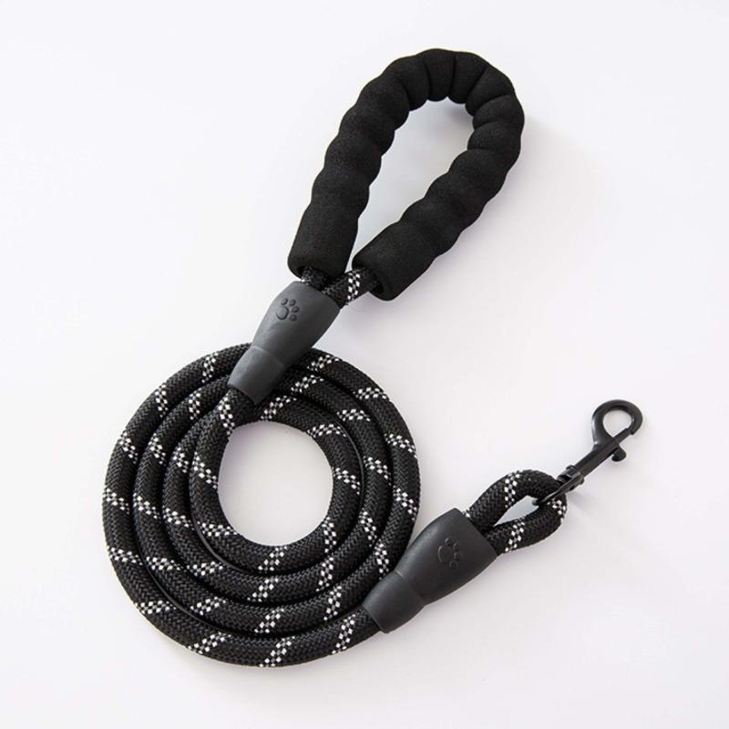 Dog Leash, Night-time Outdoor Glowing Dog Walking Leash, Explosion-proof, Shock-resistant, Wear-resistant Nylon Dog Leash